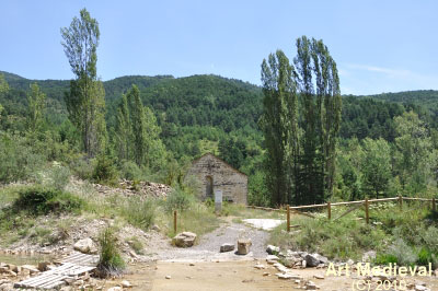 Iglesia y río Lubierre