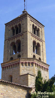 Cimborrio y torre campanario