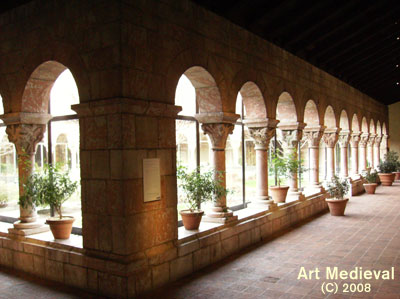 Claustro en el museo The Cloisters