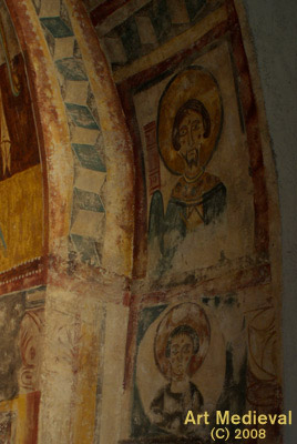 Detall de les pintures de l'arc triomfal