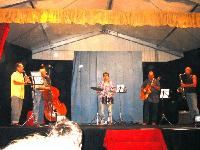 Diminuta Swing Orquestra