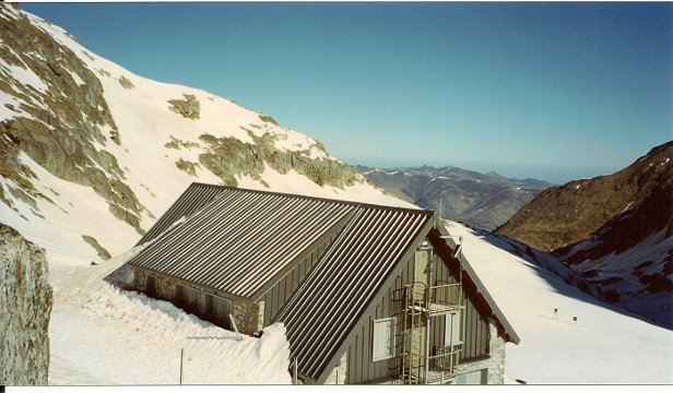 Refugi Portillón de l'Oô