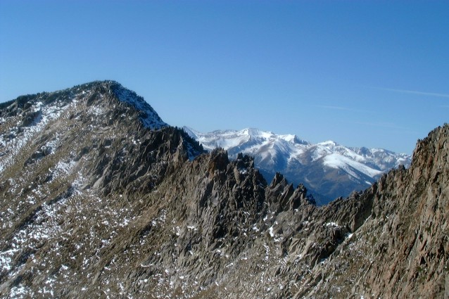 Pic Casamir i crestes a la Pica del Canigó