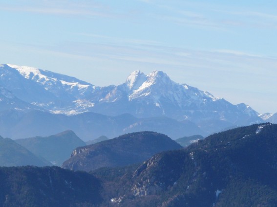 Pedraforca a la llunyania