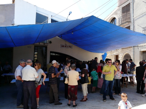 Casa de la Vila de Talavera: 31 de maig festes de poble. Arrivem a l'hora de l'aperitiu. 