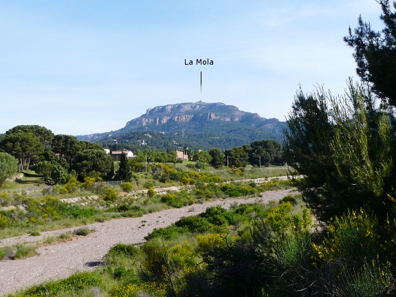 La Mola des de la Riera de les Arenes a Matadepera