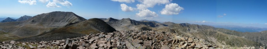 Panormica feta des del Pic de Bacivers: Gra de Fajol, Bastiments, Pic de Fresser, Pic de l'Infer...